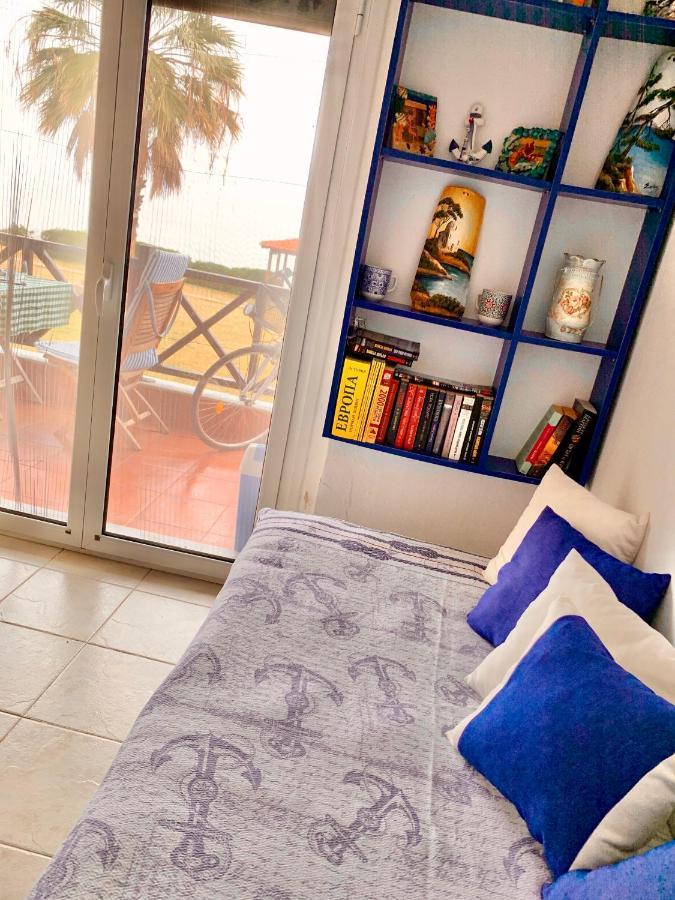 On The Beach Apartment Polychrono Exterior foto